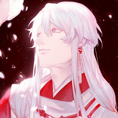 段奕宏参加烈士遗骸归国仪式面容严肃